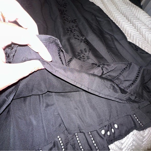 Black Eyelet Puff Sleeve Smocked Dress Large - Picture 9 of 9